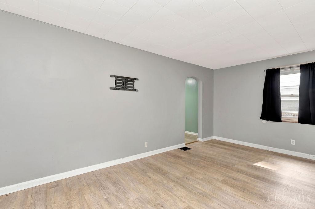 5654 Surrey Avenue, Green Twp, OH, 45248 — photo 13