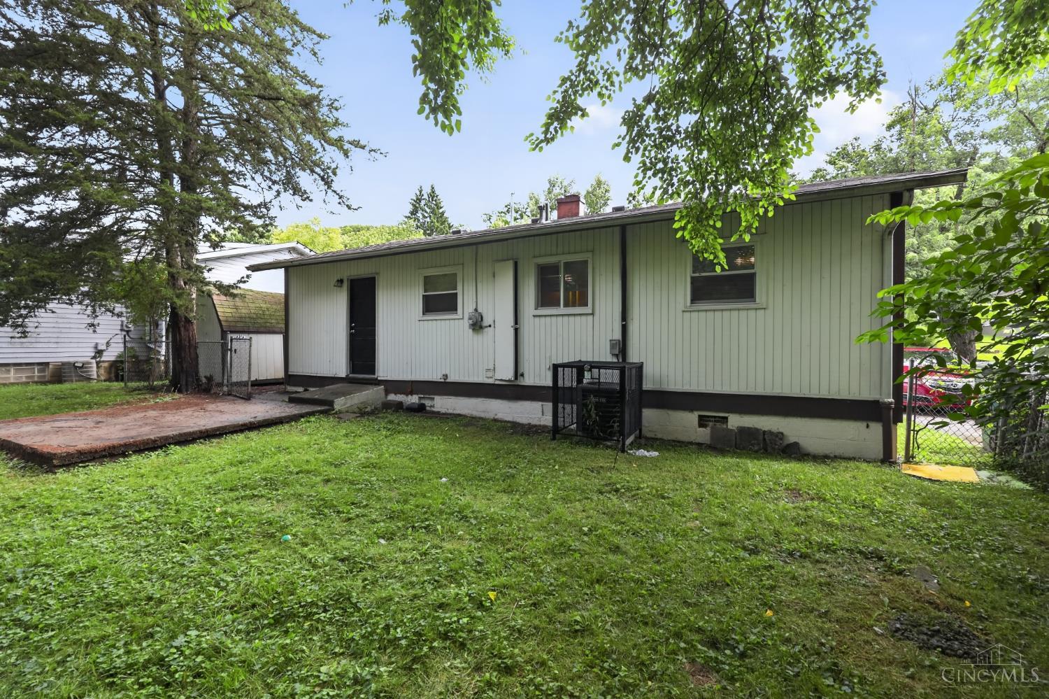 1739 Monterey Court, Cincinnati, OH, 45223 — photo 4