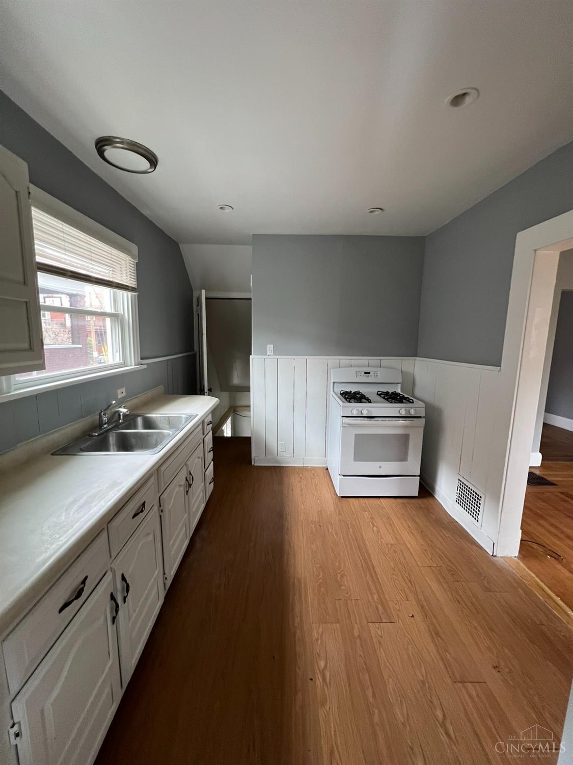 451 Lloyd Place, Cincinnati, OH, 45219 — photo 4