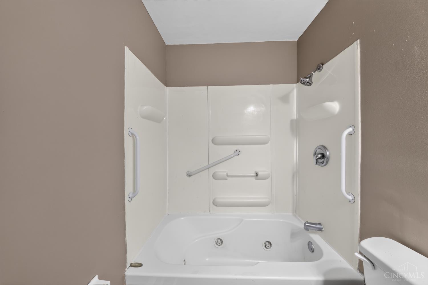 8769 Zodiac Drive, Springfield Twp., OH, 45231 — photo 23