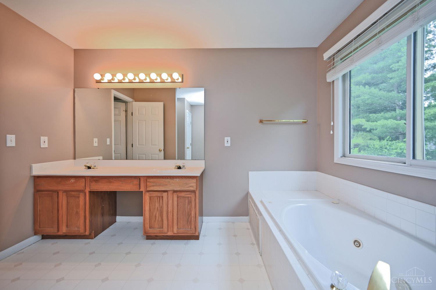 935 Paxton Lake Cove, Miami Twp, OH, 45140 — photo 30