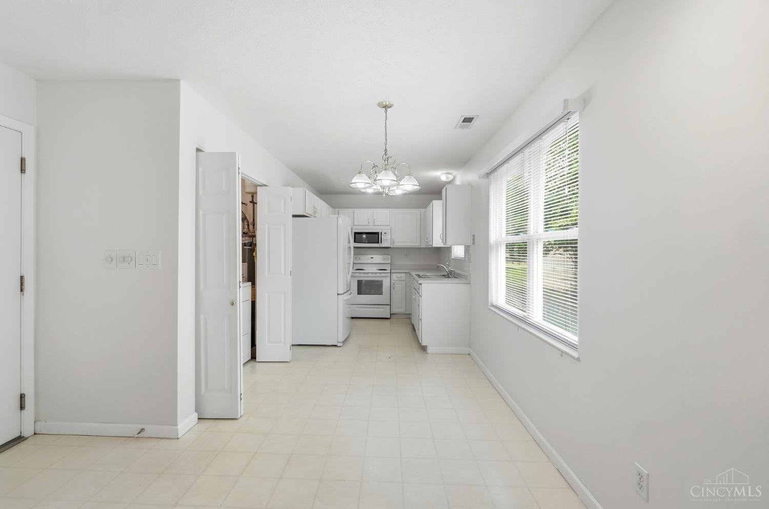 8051 Second Street, West Chester, OH, 45069 — photo 10