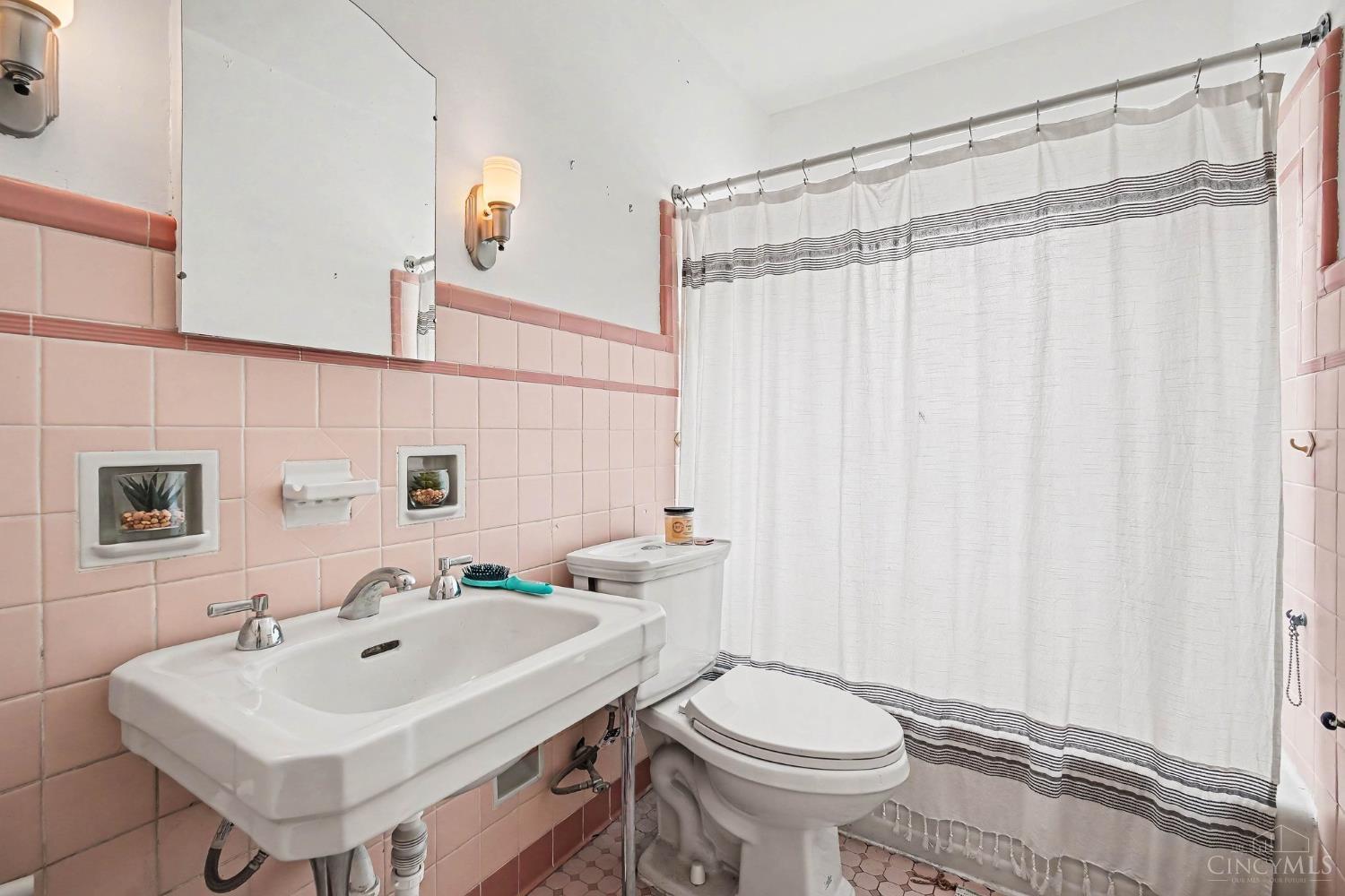 909 Ellison Avenue, Cincinnati, OH, 45226 — photo 25