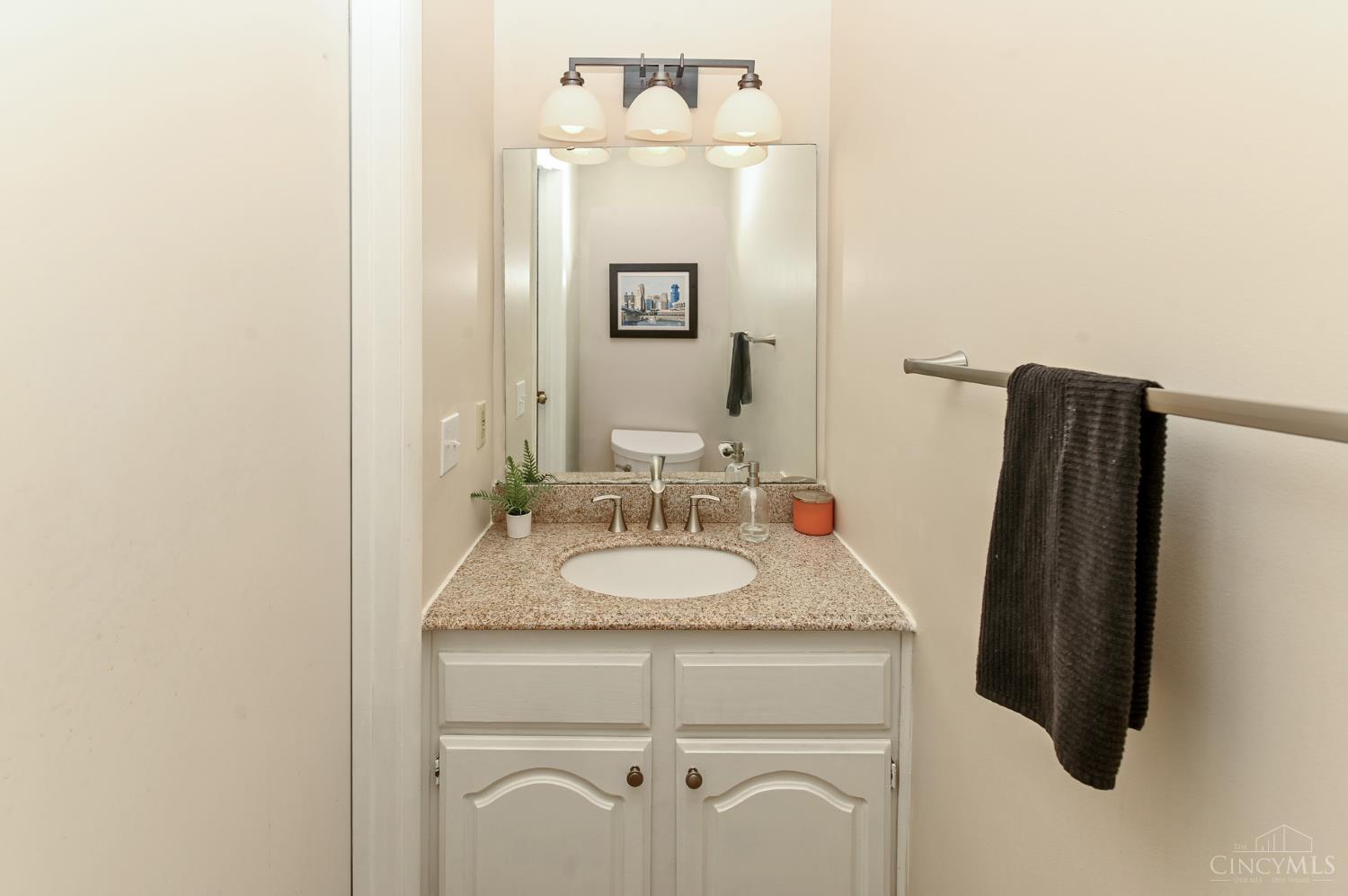 9964 Timbers Drive, Blue Ash, OH, 45242 — photo 20