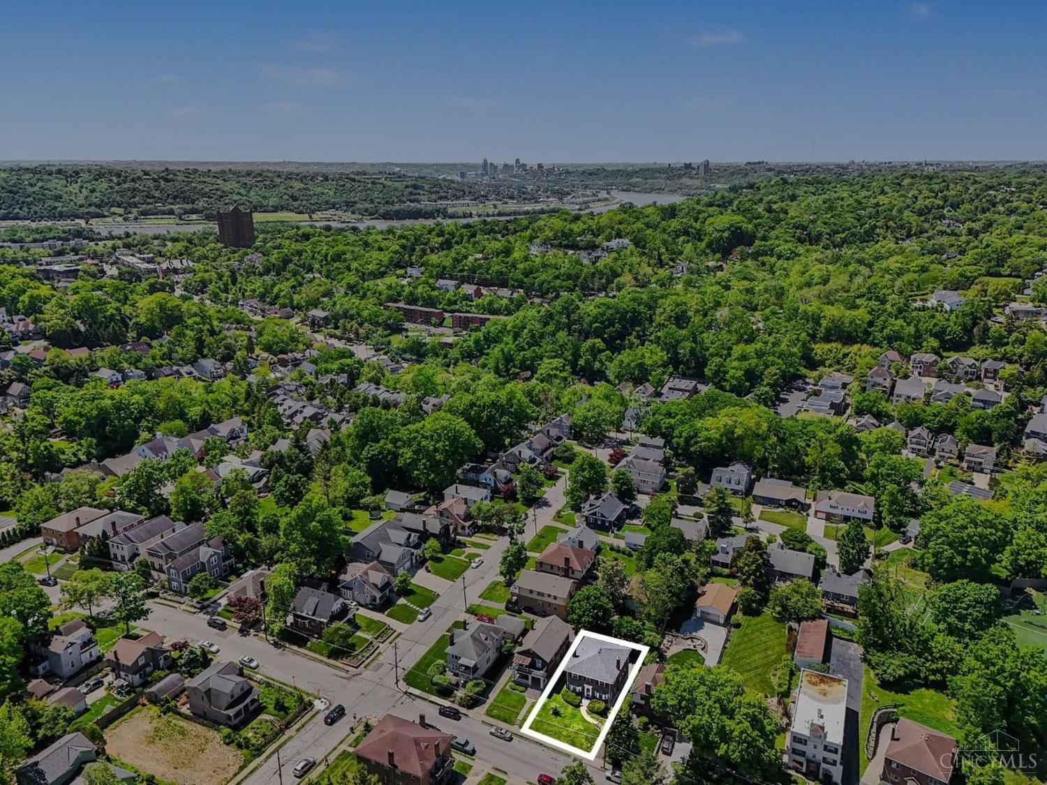 909 Ellison Avenue, Cincinnati, OH, 45226 — photo 51