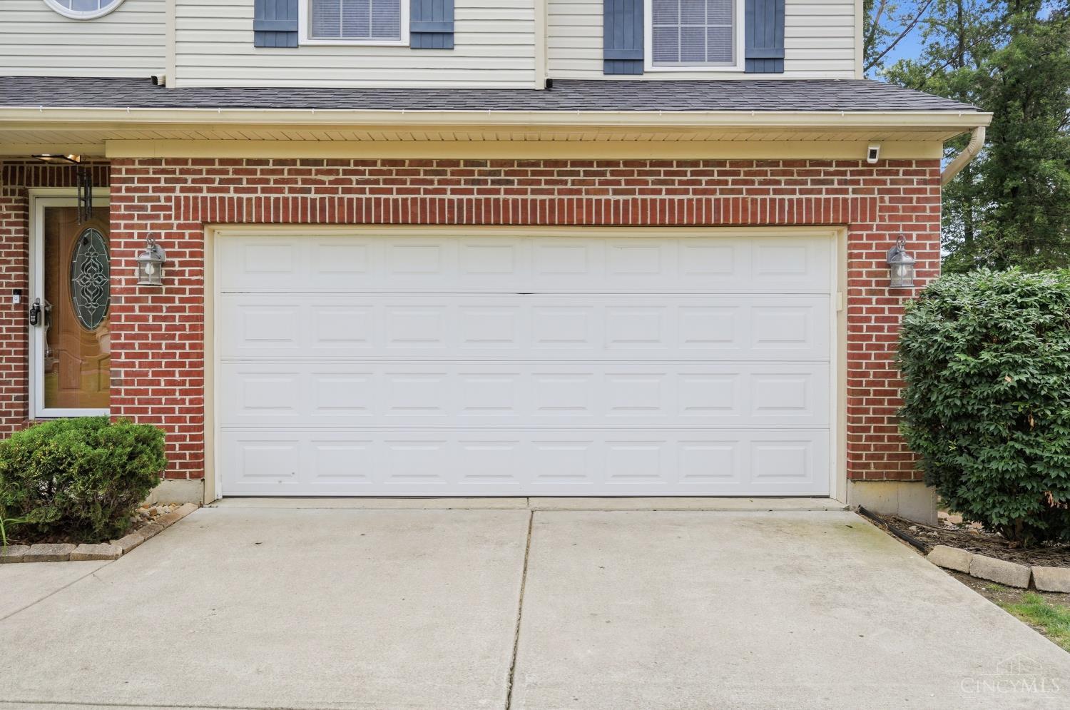 1553 Deerwoods Drive, Miami Twp, OH, 45150 — photo 4