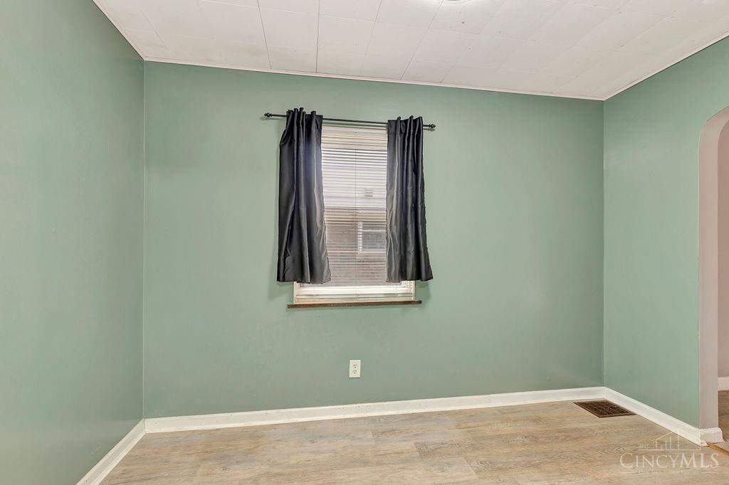5654 Surrey Avenue, Green Twp, OH, 45248 — photo 10