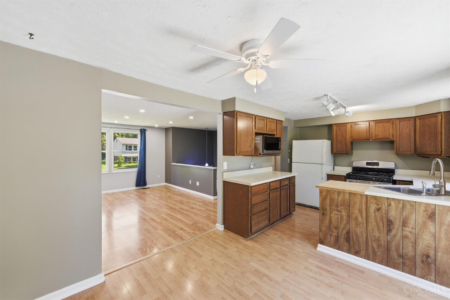 487 Brunswick Drive, Forest Park, OH, 45240 — photo 9