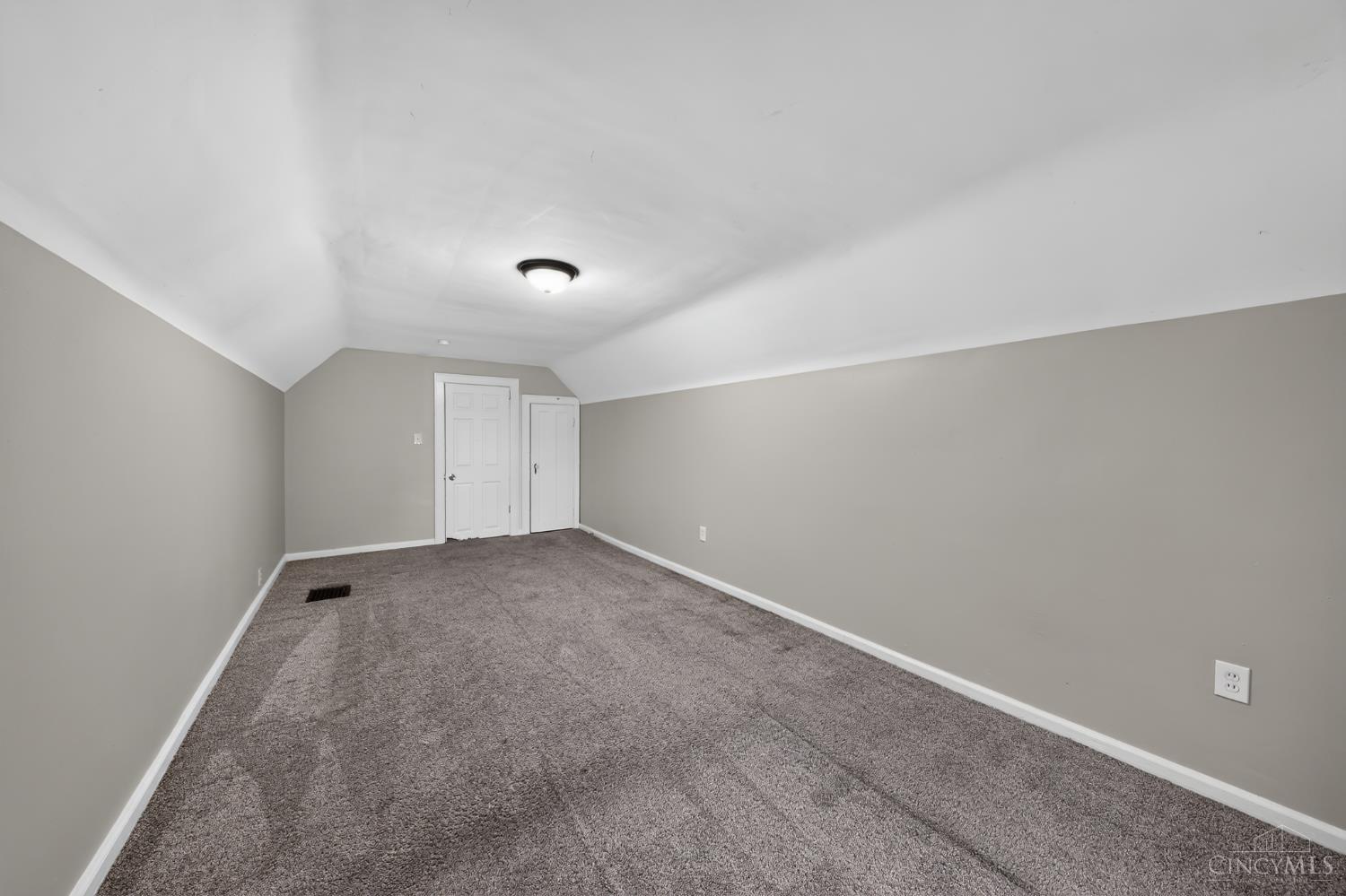 2784 Losantiville Avenue, Cincinnati, OH, 45213 — photo 22