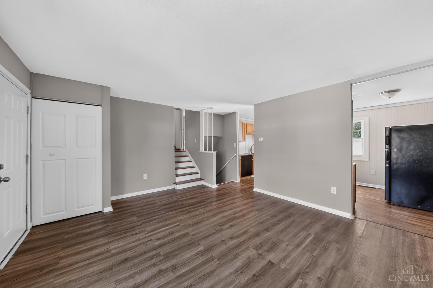 3252 Coleen Drive, Colerain Twp, OH, 45251 — photo 9