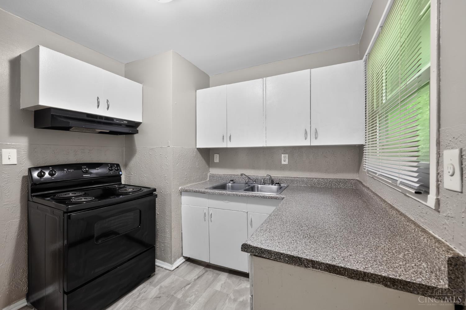 1739 Monterey Court, Cincinnati, OH, 45223 — photo 15