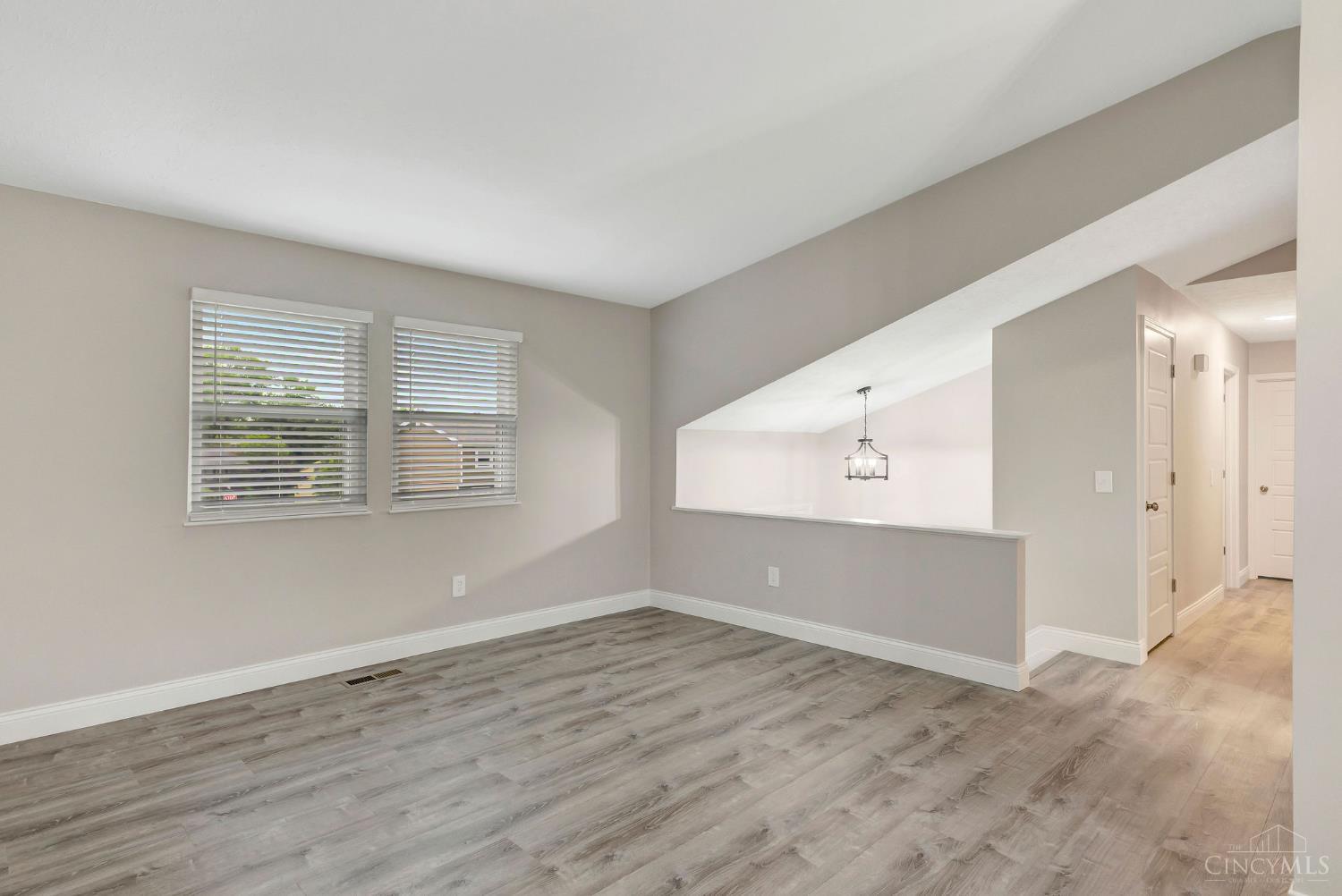 5562 Greenwillow Circle, West Chester, OH, 45069 — photo 22