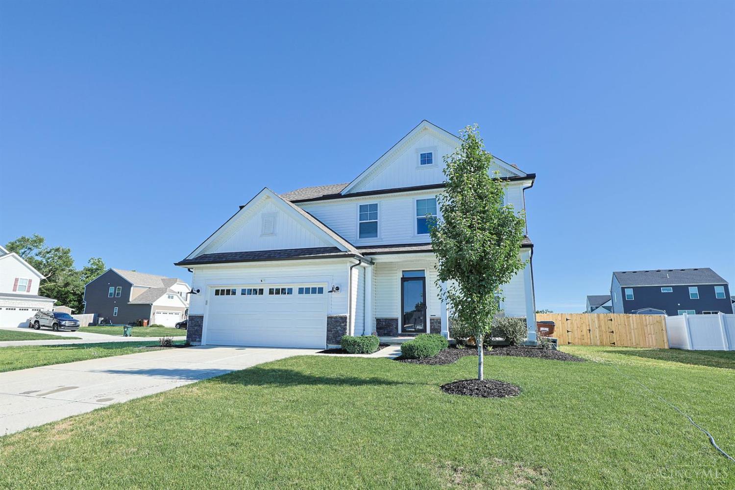 1502 Knightsbridge Court, Carlisle, OH, 45005 — photo 2