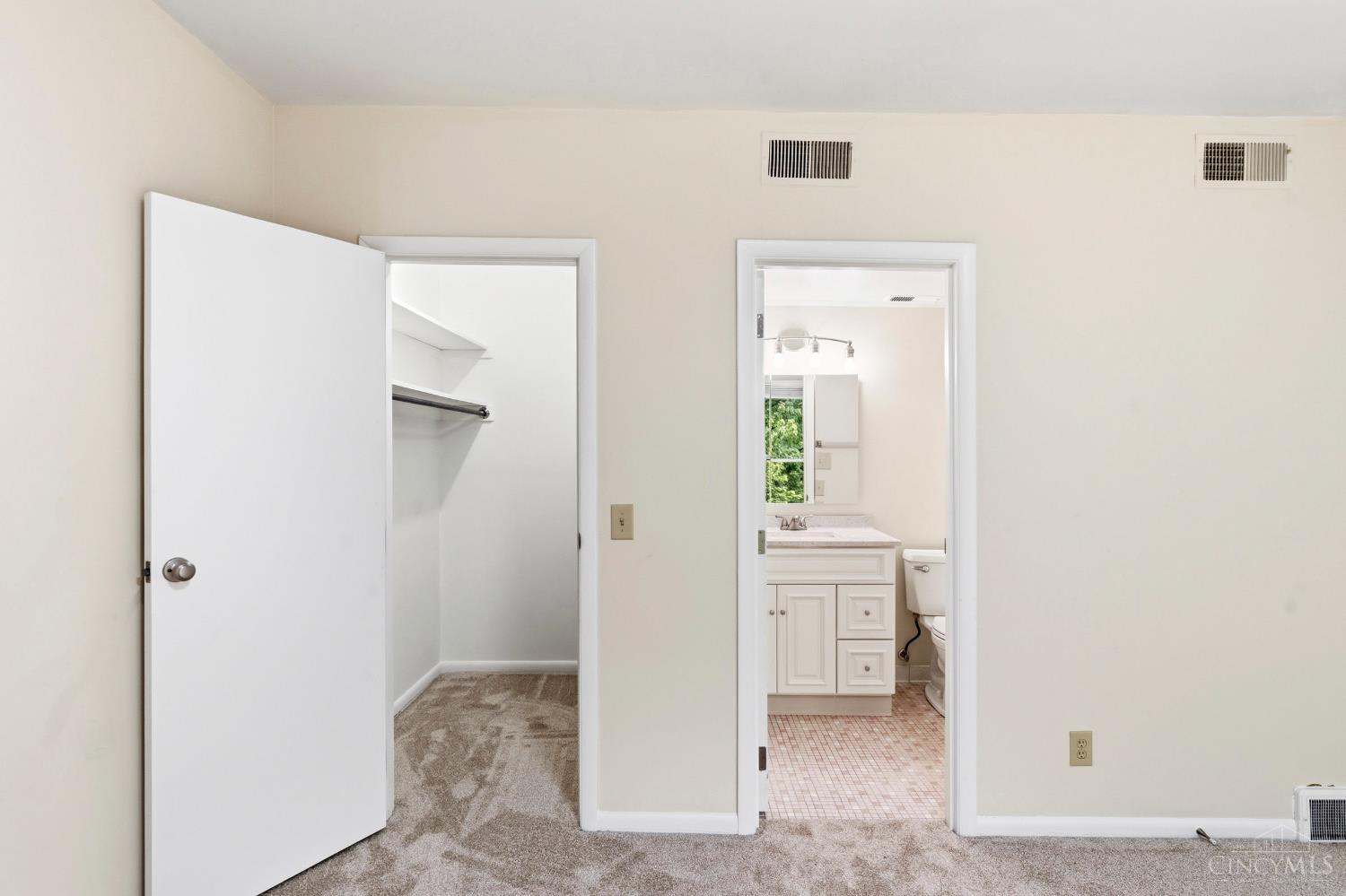 3566 Amberacres Drive #10, Cincinnati, OH, 45237 — photo 27