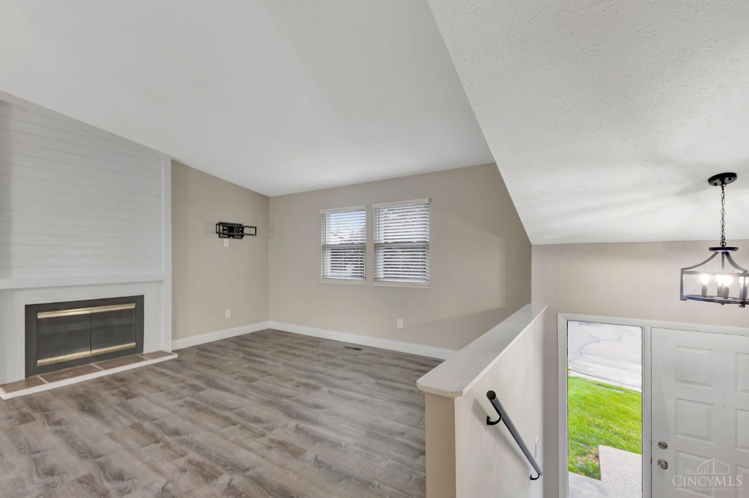 5562 Greenwillow Circle, West Chester, OH, 45069 — photo 5
