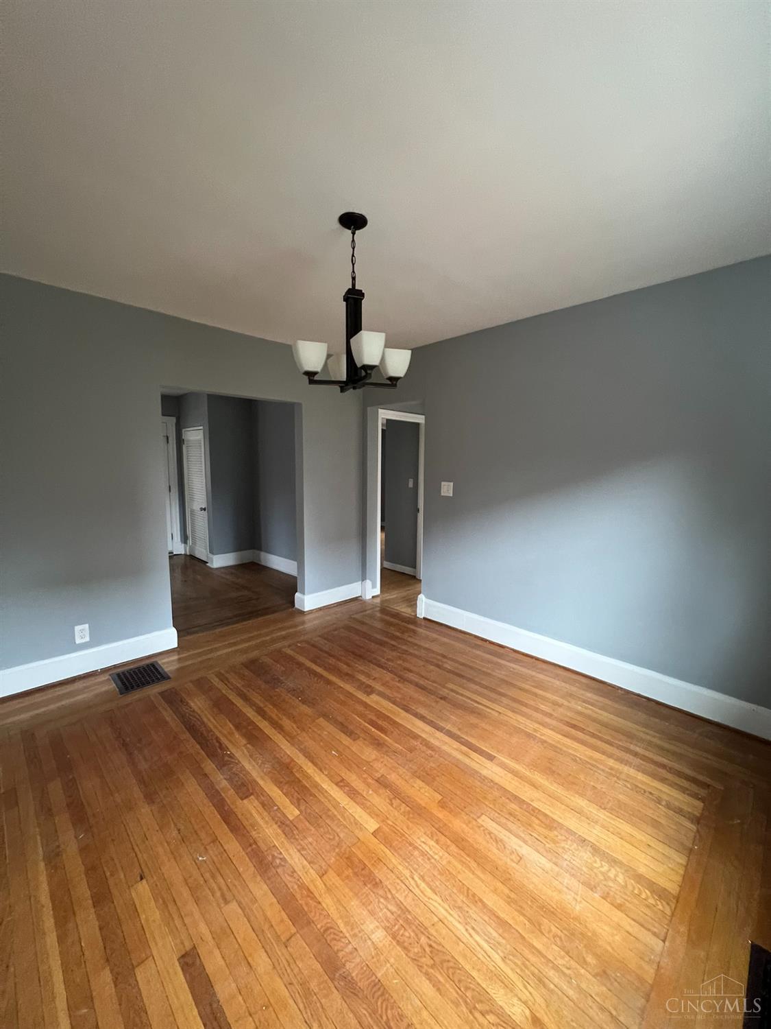 451 Lloyd Place, Cincinnati, OH, 45219 — photo 6