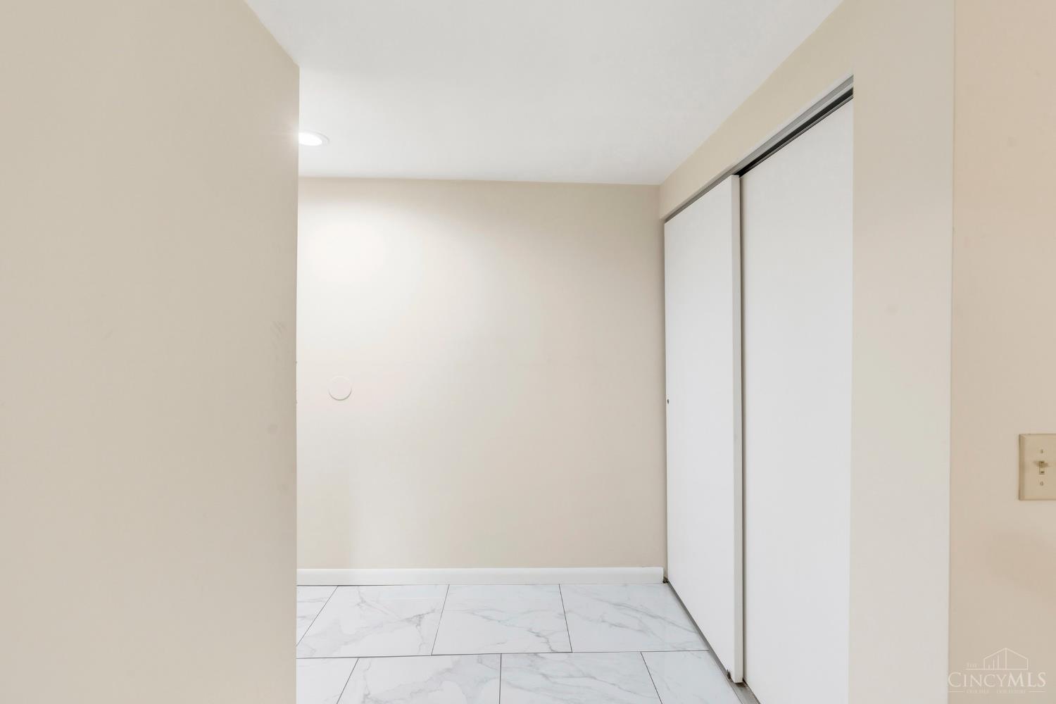 3566 Amberacres Drive #10, Cincinnati, OH, 45237 — photo 11