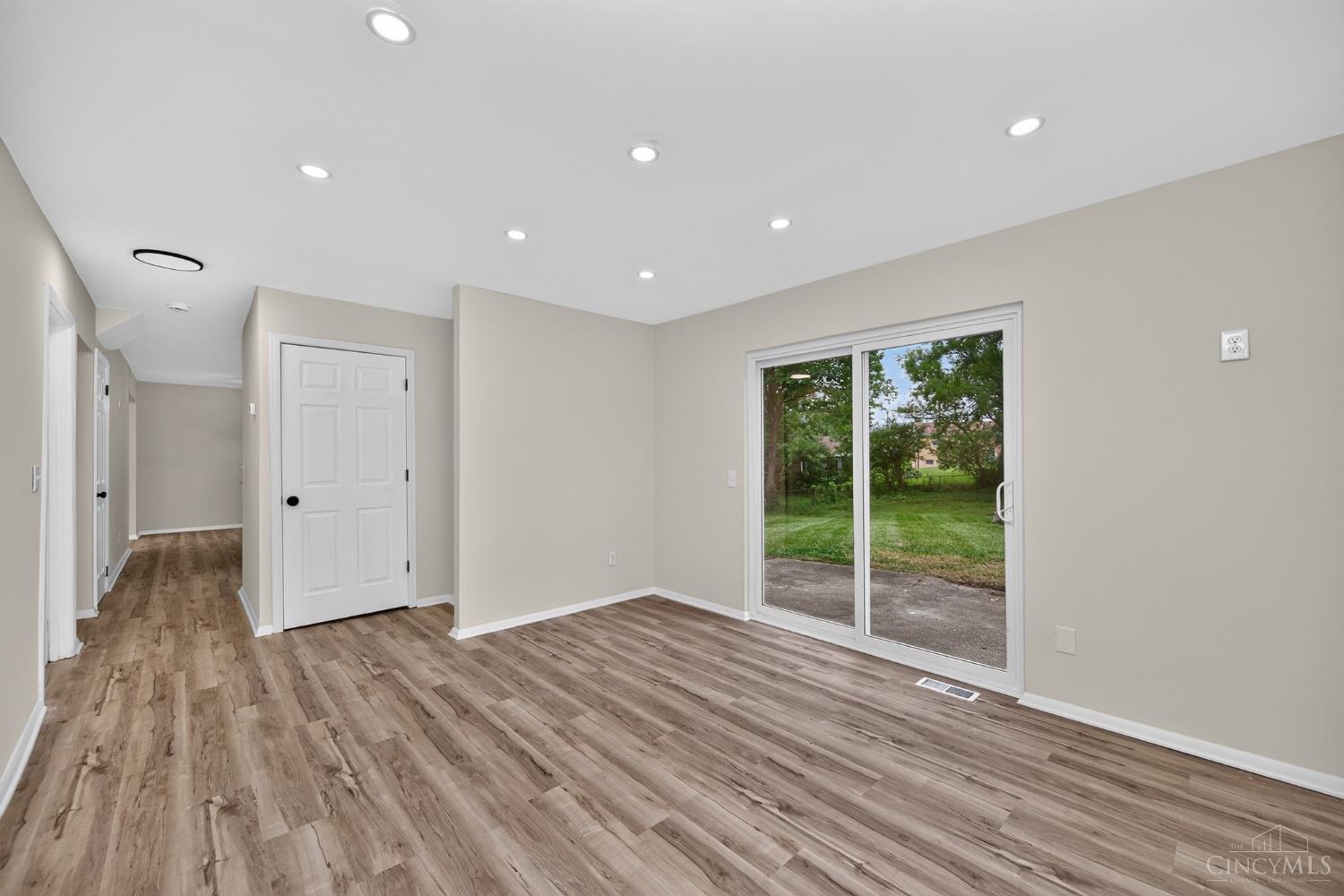 932 Glasgow Drive, Forest Park, OH, 45240 — photo 16