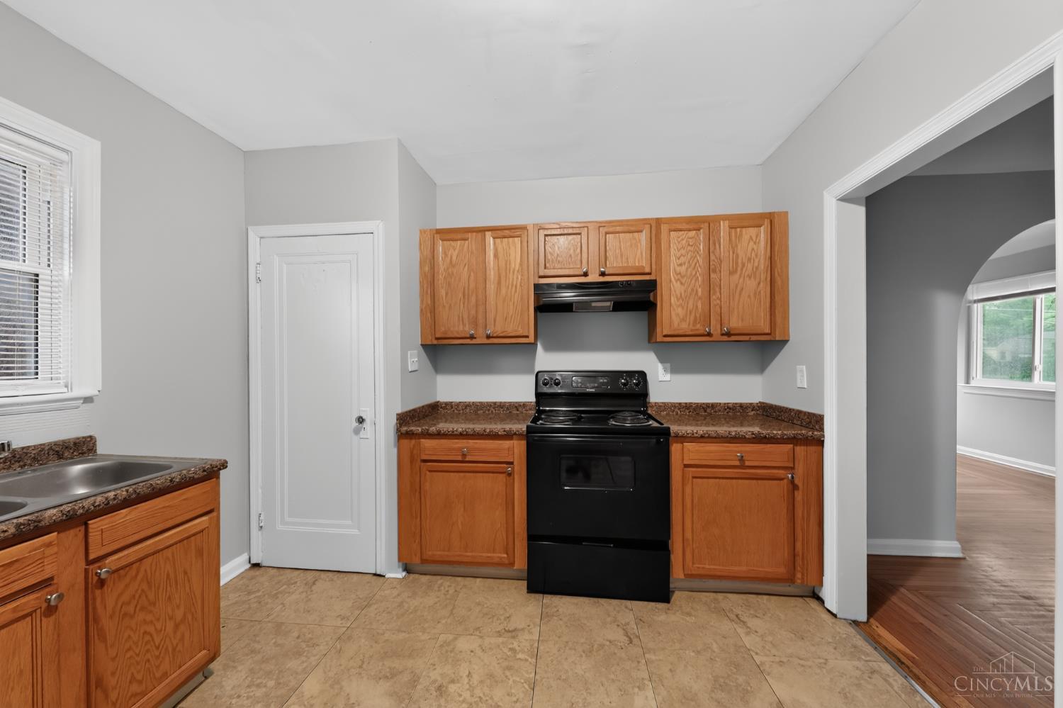 2784 Losantiville Avenue, Cincinnati, OH, 45213 — photo 12
