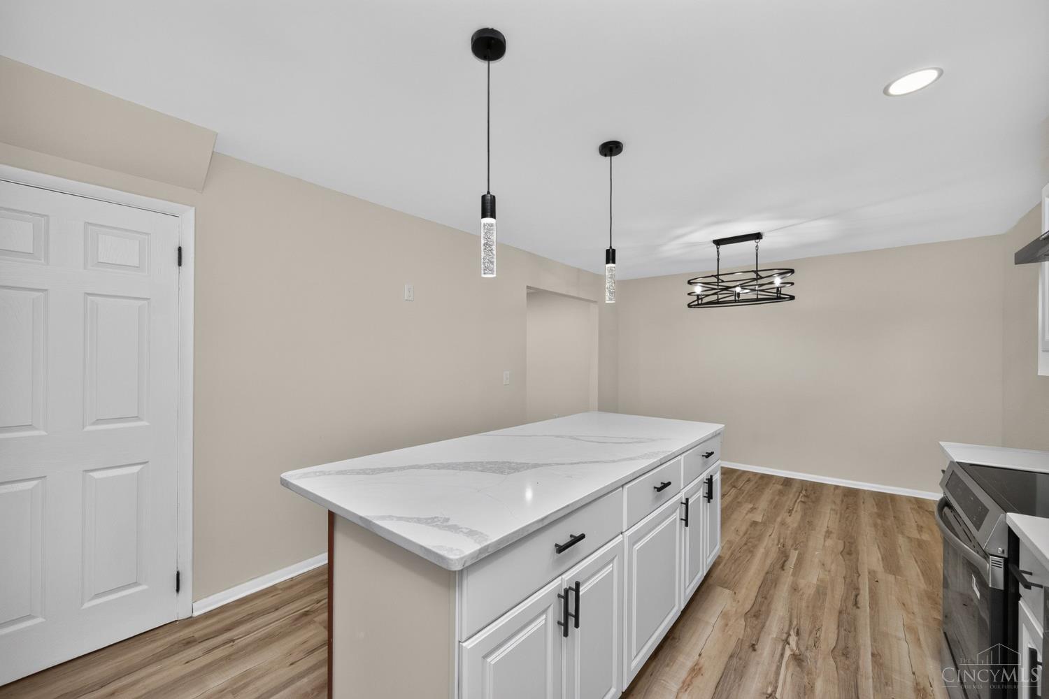 932 Glasgow Drive, Forest Park, OH, 45240 — photo 13
