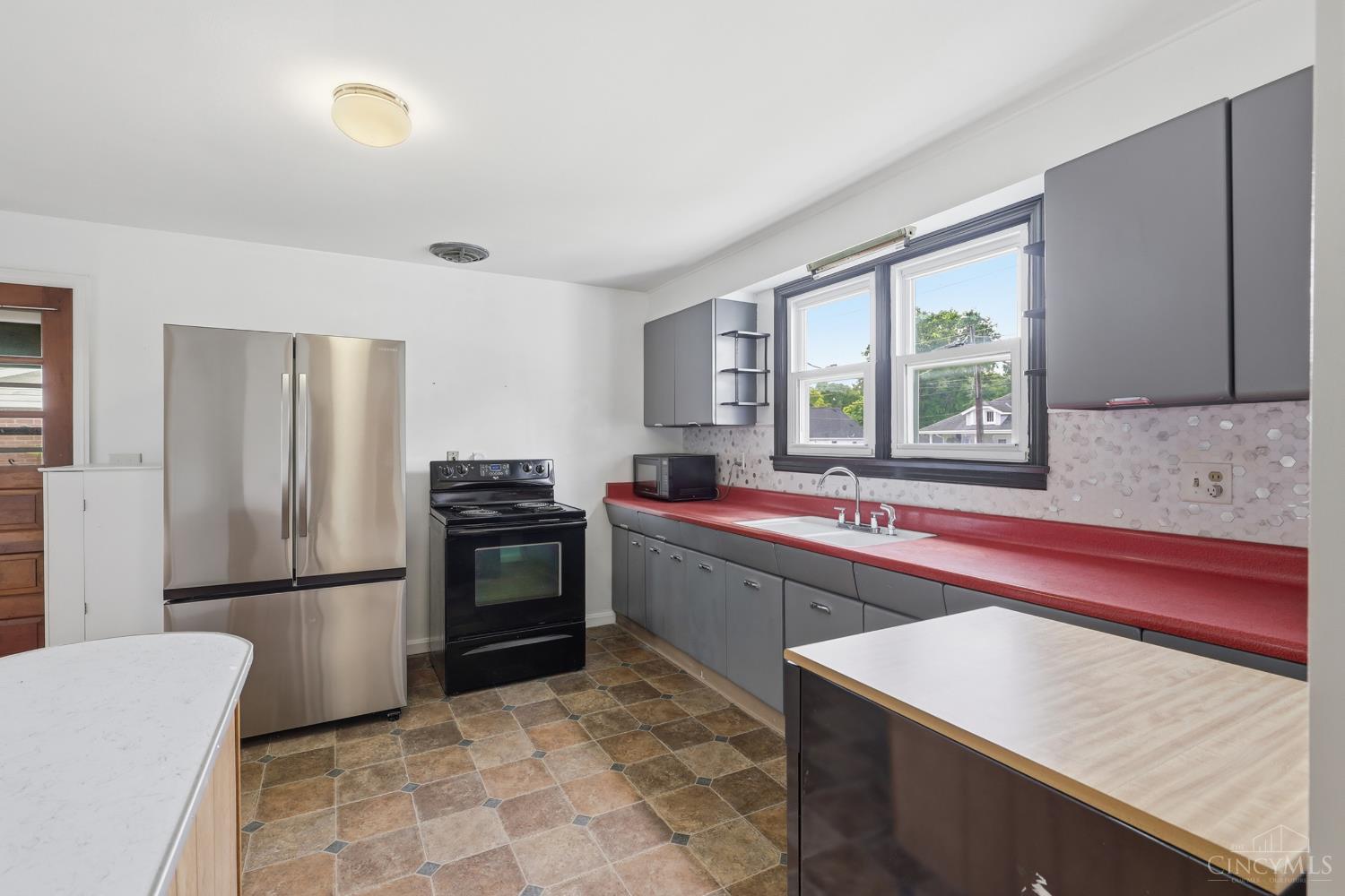 320 Wall Street, Loveland, OH, 45140 — photo 12