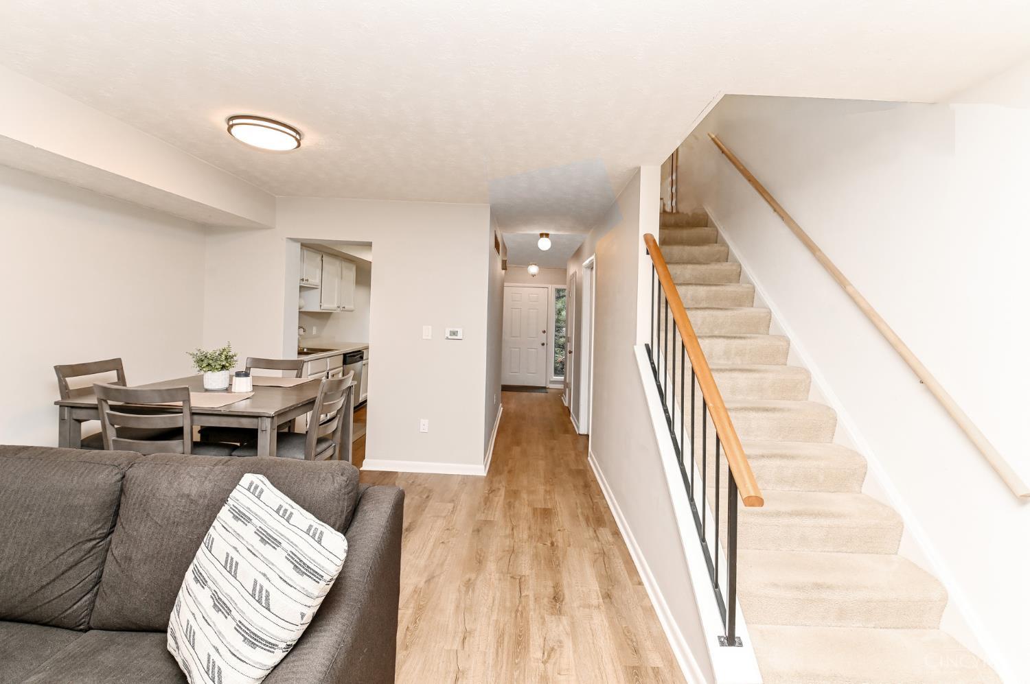 9964 Timbers Drive, Blue Ash, OH, 45242 — photo 13
