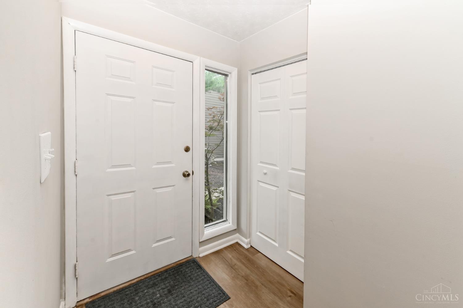 Homes for sale in Blue Ash, OH | 9964 Timbers Dr, Blue Ash, OH 45242 | MLS# 1883998