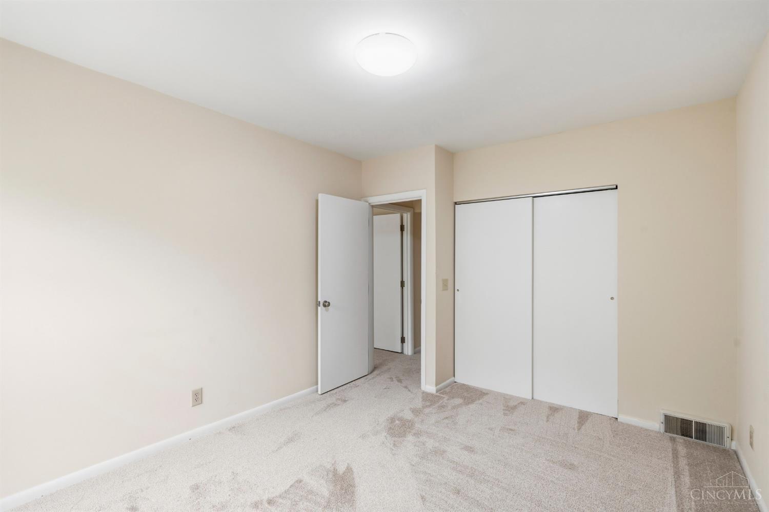 3566 Amberacres Drive #10, Cincinnati, OH, 45237 — photo 23