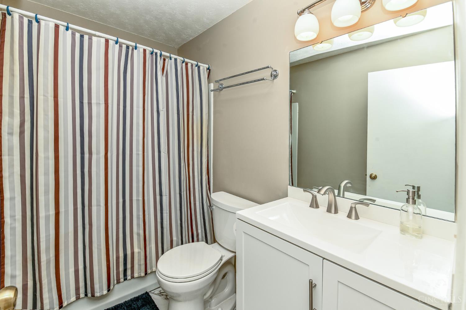 9964 Timbers Drive, Blue Ash, OH, 45242 — photo 29