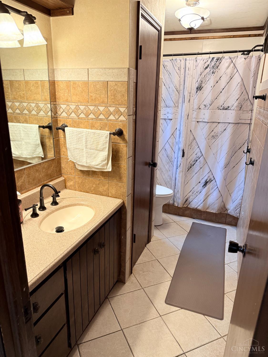 7975 Hinkle Road, Middletown, OH, 45042 — photo 13
