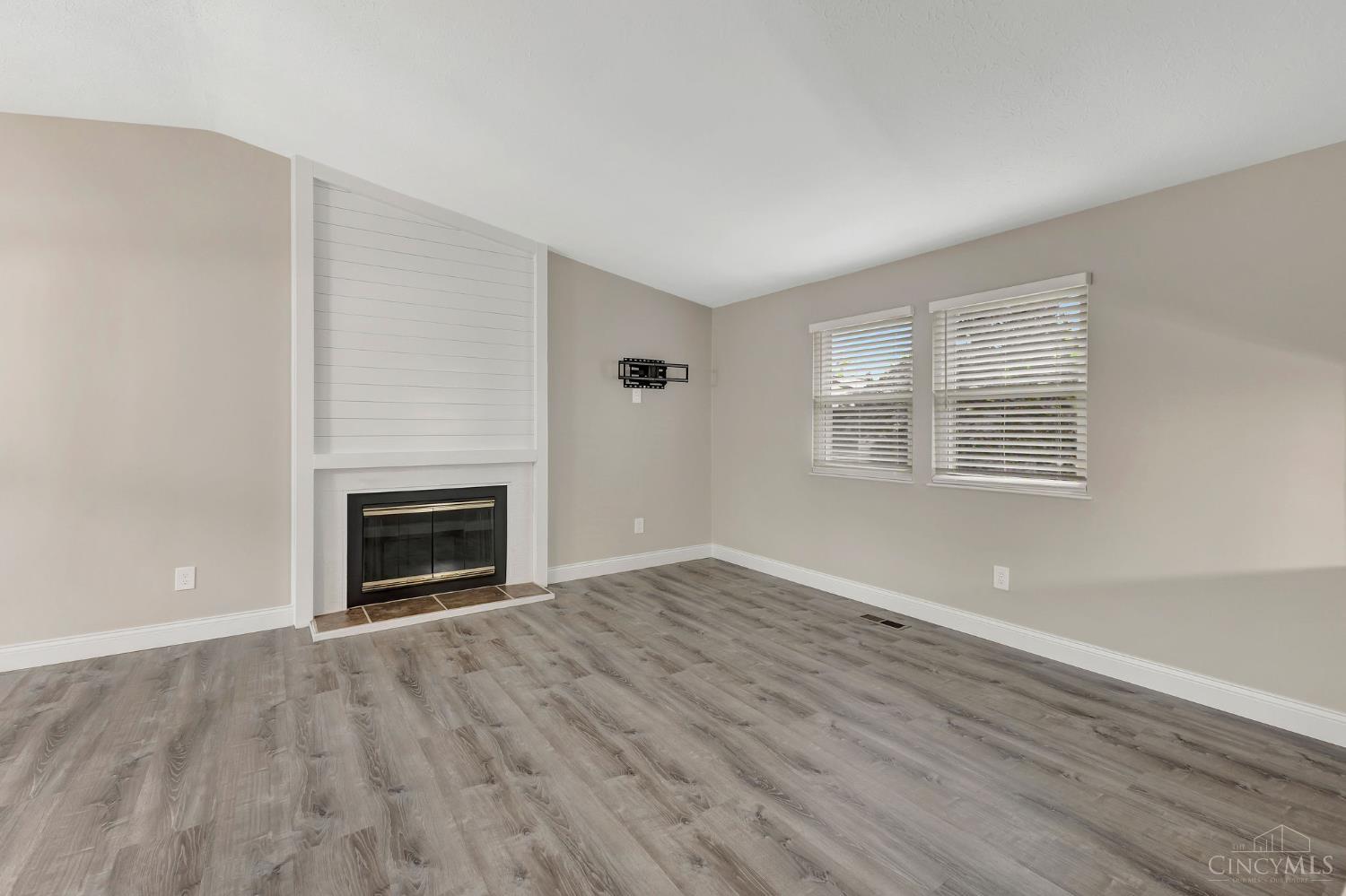 5562 Greenwillow Circle, West Chester, OH, 45069 — photo 3