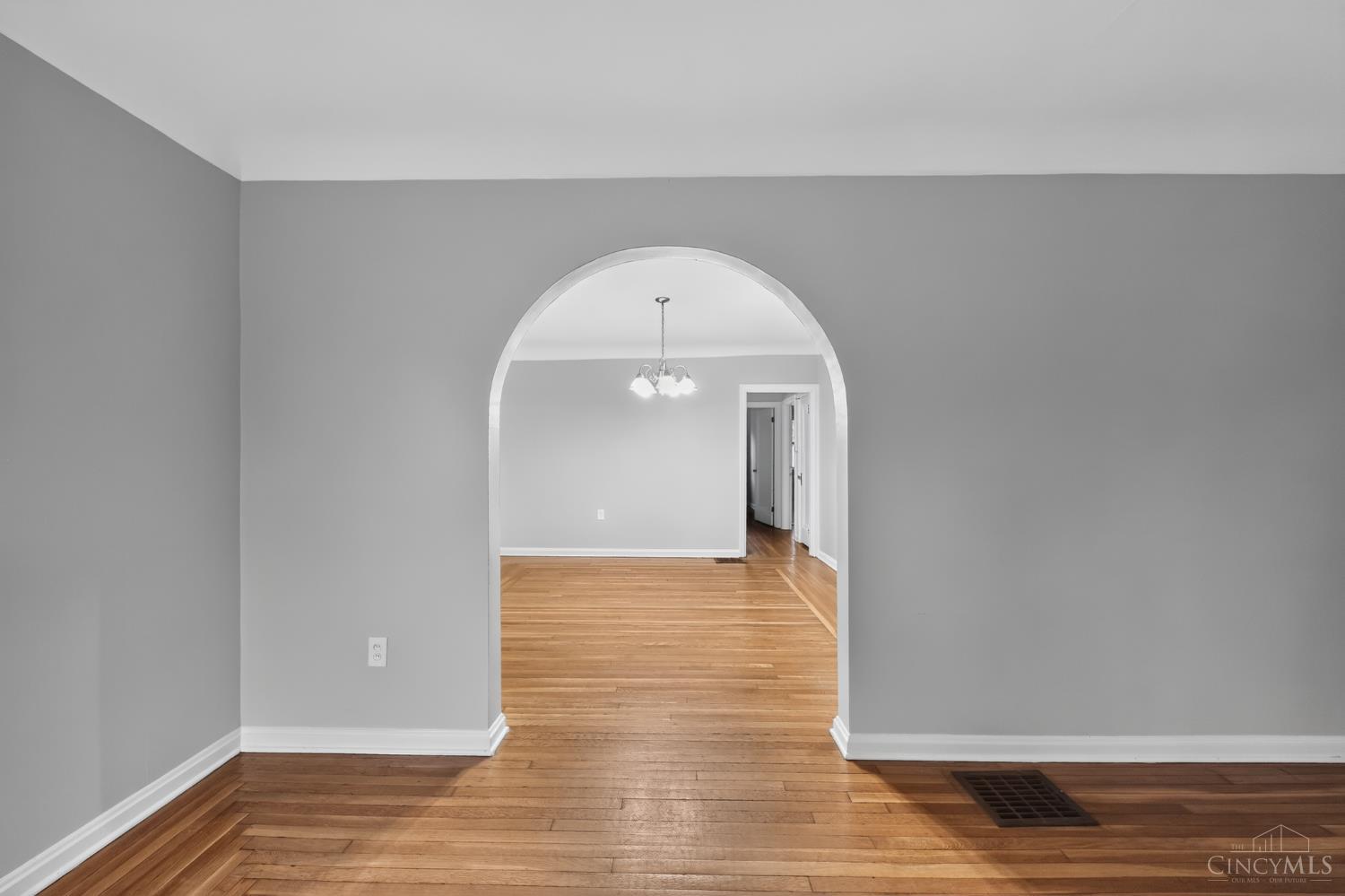 2784 Losantiville Avenue, Cincinnati, OH, 45213 — photo 15