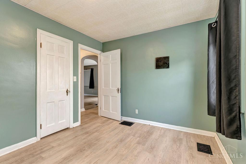 5654 Surrey Avenue, Green Twp, OH, 45248 — photo 21