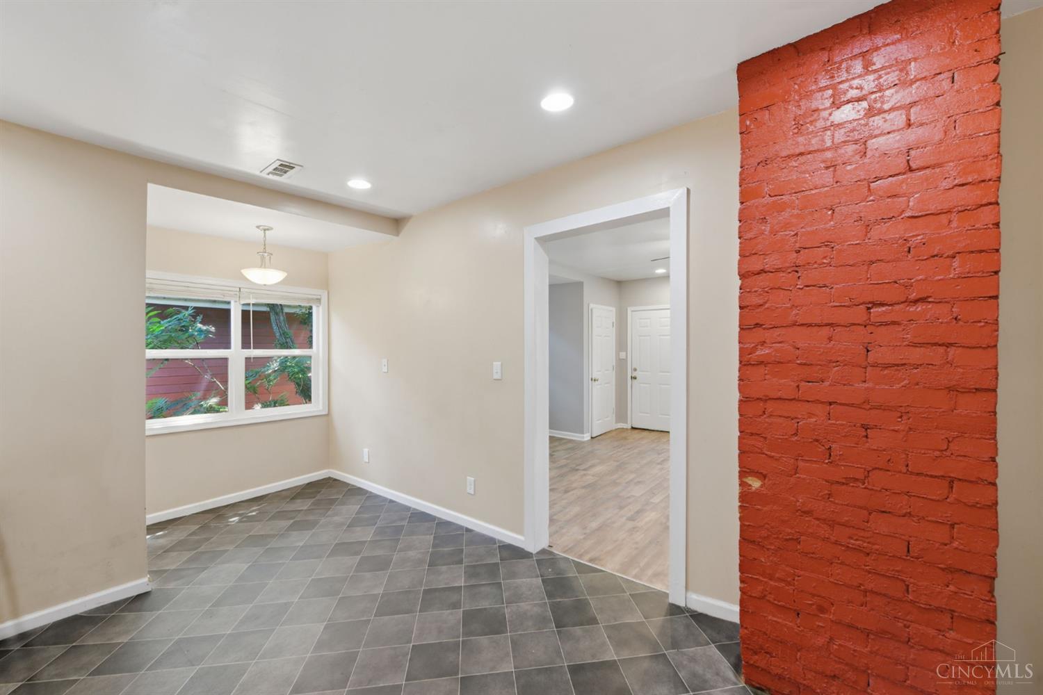 3329 Hackberry Street, Cincinnati, OH, 45207 — photo 23