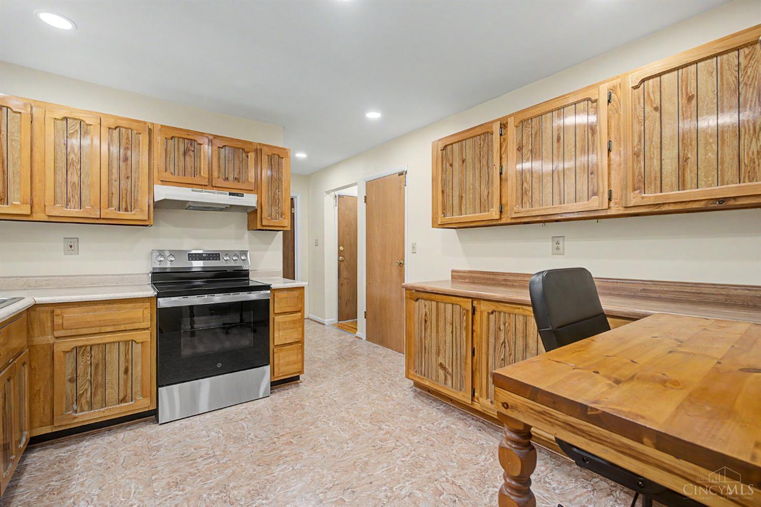 1690 Yellowglen Drive, Anderson Twp, OH, 45255 — photo 14