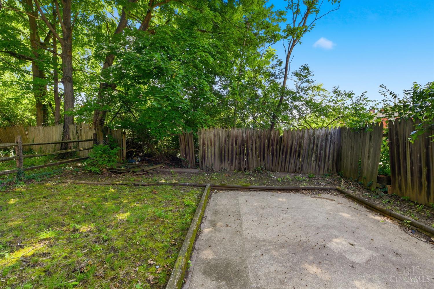 3329 Hackberry Street, Cincinnati, OH, 45207 — photo 37