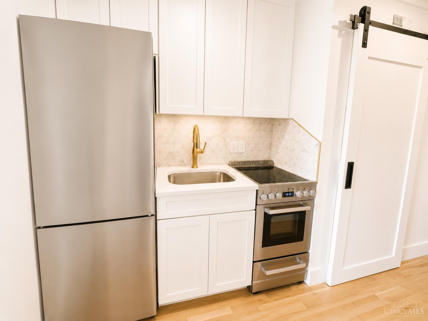 1003 Hill Street, Cincinnati, OH, 45202 — photo 37