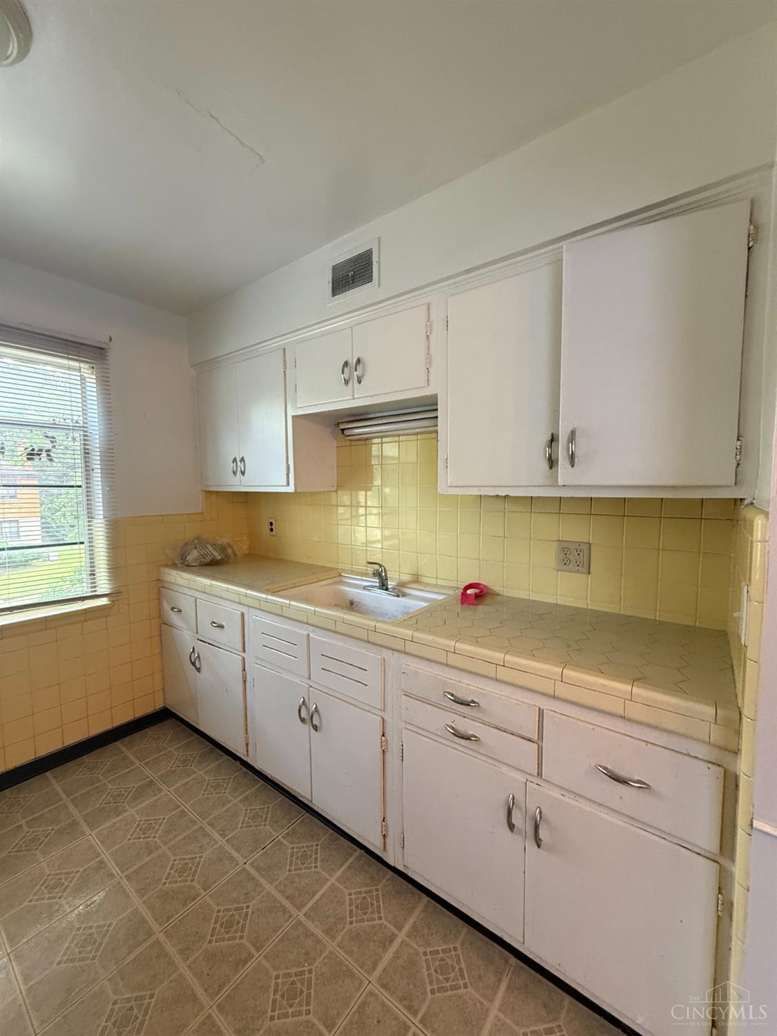 4000 Diehl Avenue, Silverton, OH, 45236 — photo 11