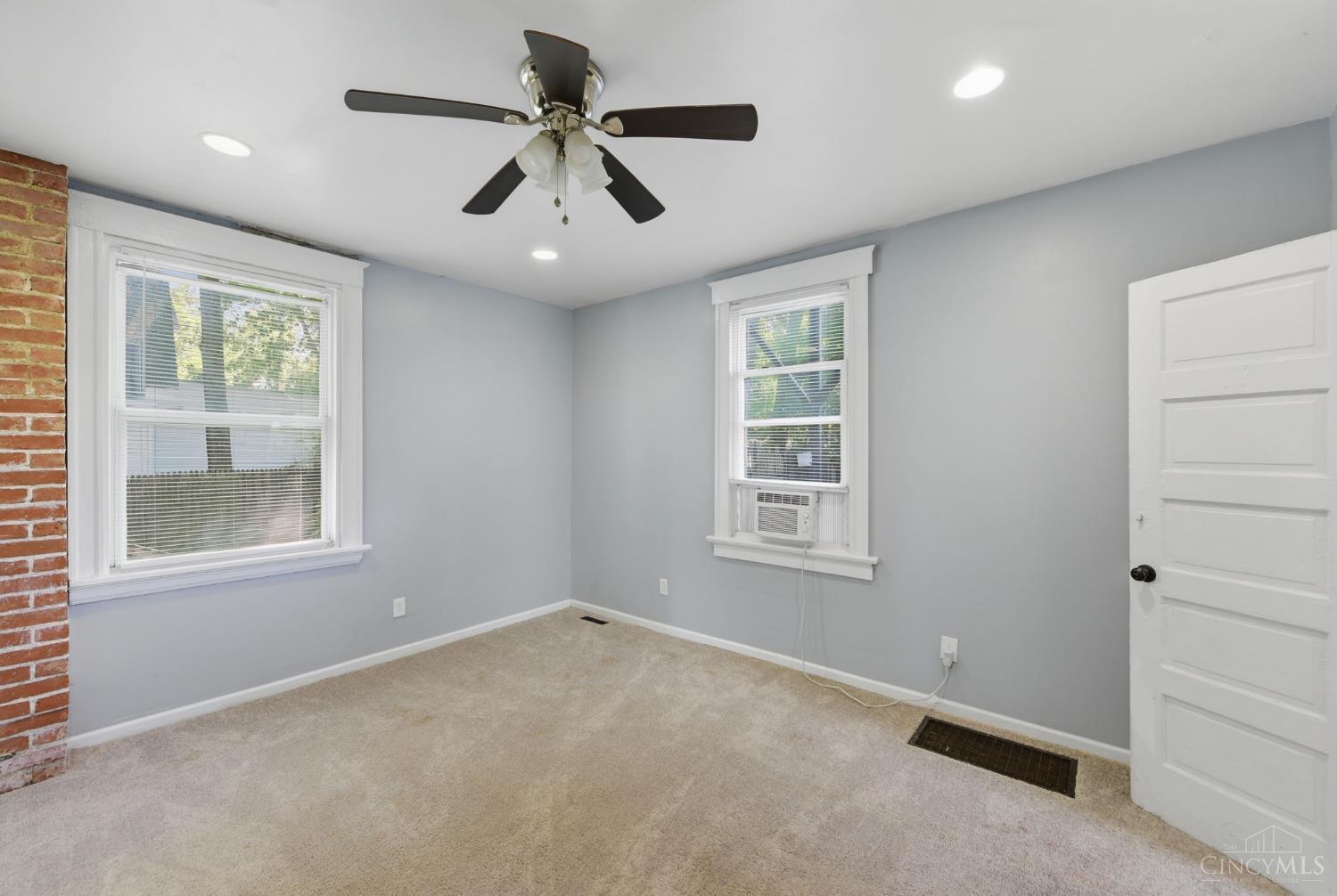 3329 Hackberry Street, Cincinnati, OH, 45207 — photo 15