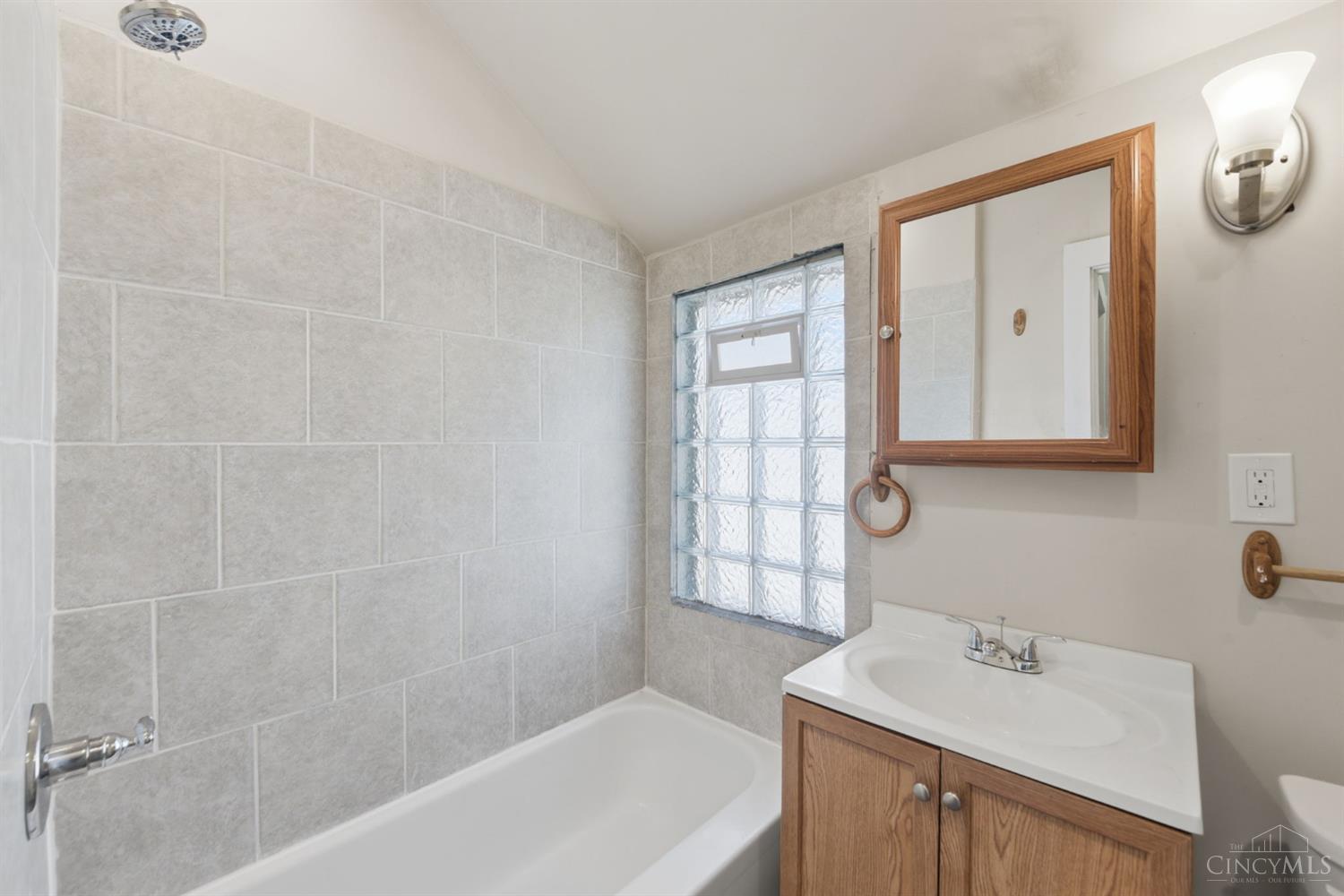 3329 Hackberry Street, Cincinnati, OH, 45207 — photo 19