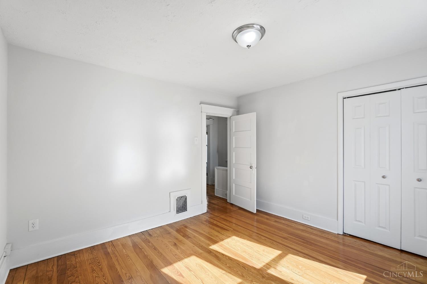 2105 Clifton Avenue, Cincinnati, OH, 45219 — photo 23
