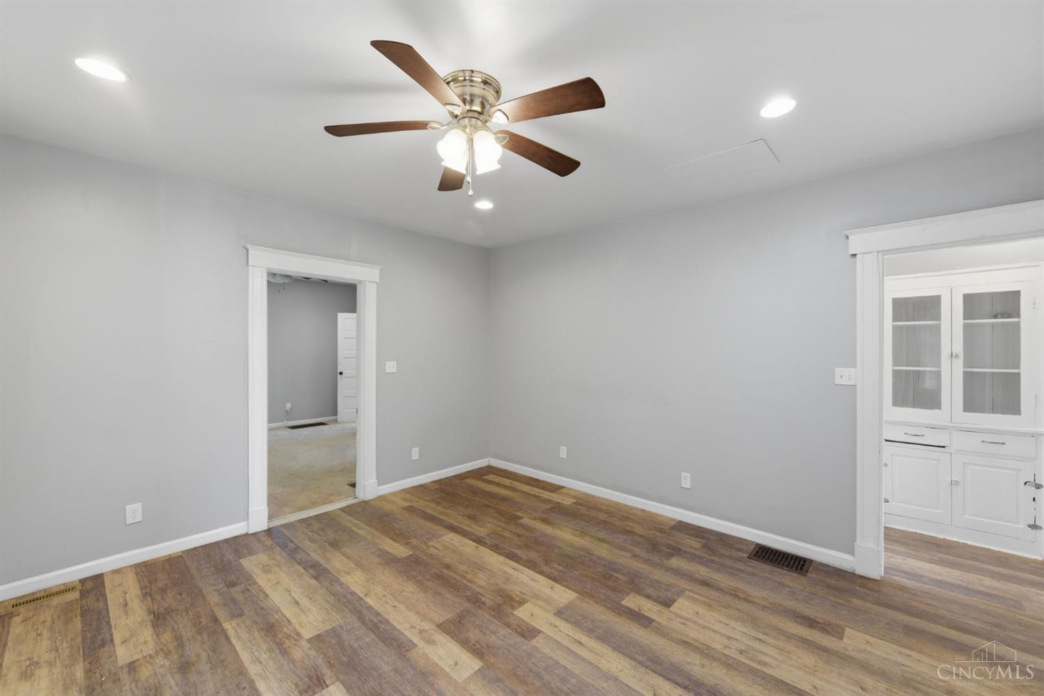3329 Hackberry Street, Cincinnati, OH, 45207 — photo 13