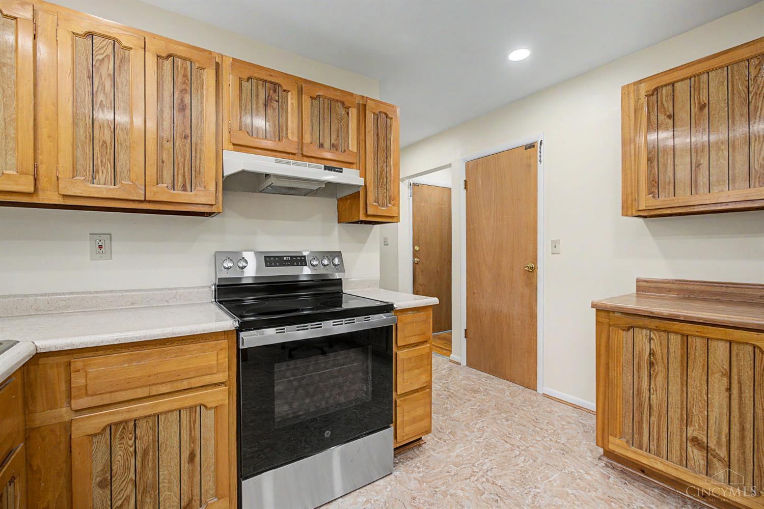 1690 Yellowglen Drive, Anderson Twp, OH, 45255 — photo 17