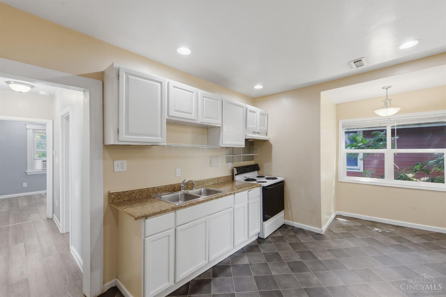 3329 Hackberry Street, Cincinnati, OH, 45207 — photo 21