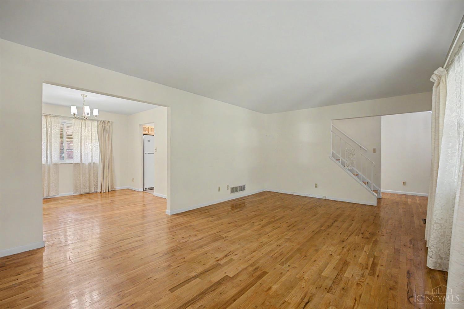 1690 Yellowglen Drive, Anderson Twp, OH, 45255 — photo 11