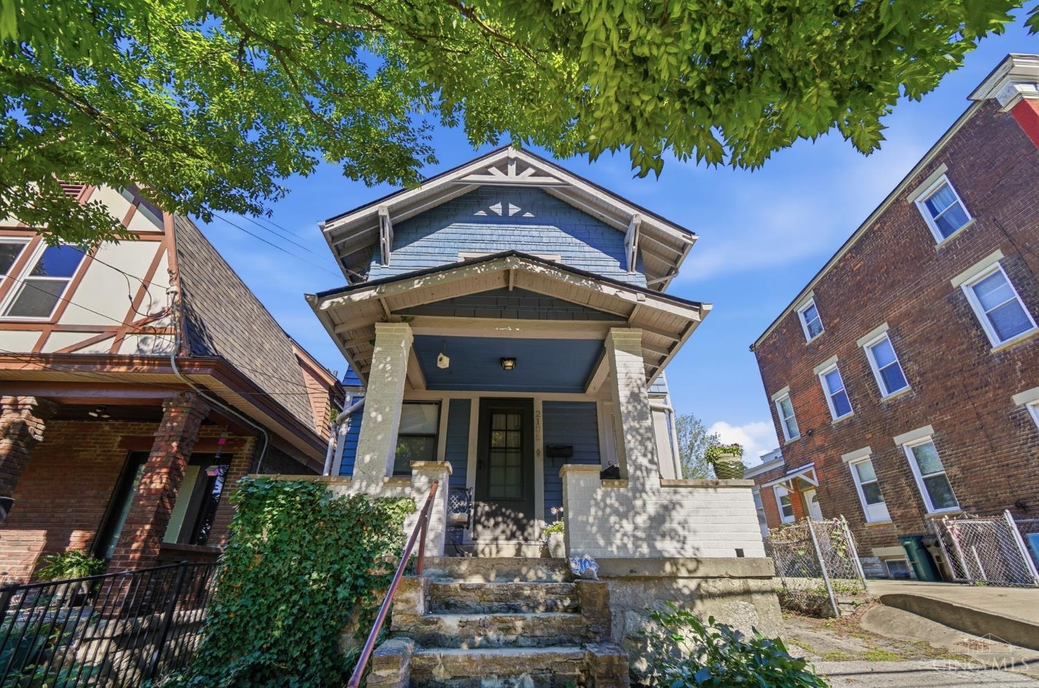 2105 Clifton Avenue, Cincinnati, OH, 45219 — photo 2