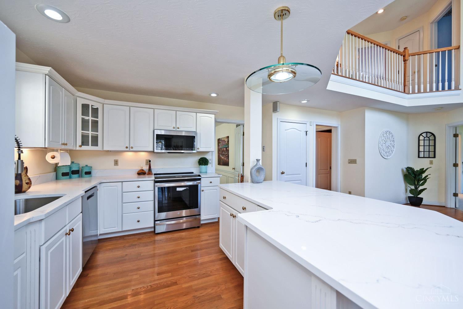 8552 Deerway Drive, Sycamore Twp, OH, 45236 — photo 6