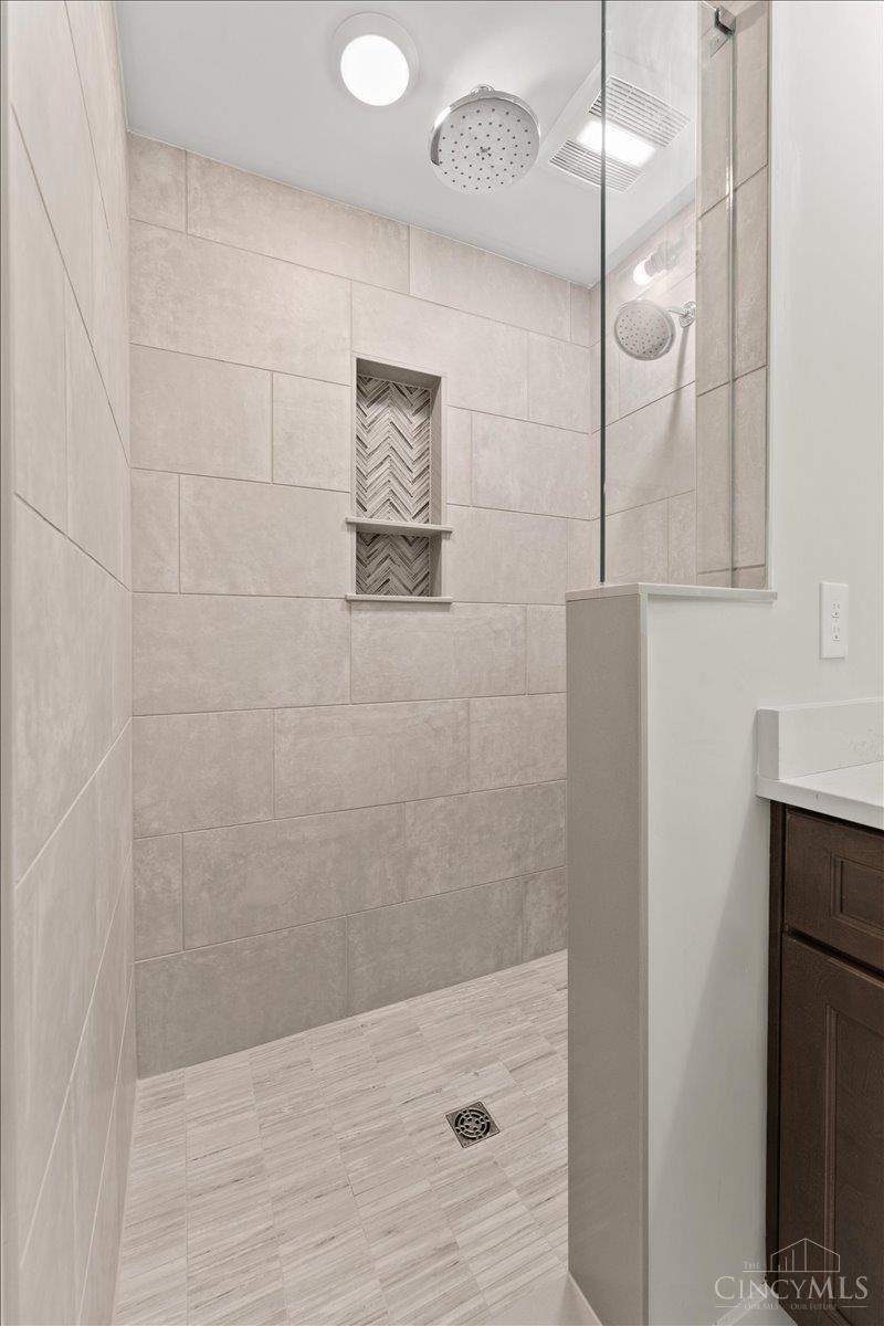 1906 Pogue Avenue #B, Cincinnati, OH, 45208 — photo 22