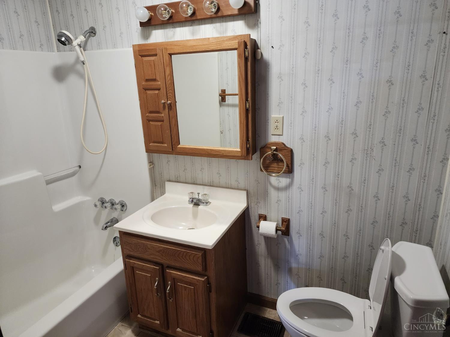 100 Maple Avenue, Winchester, OH, 45697 — photo 16