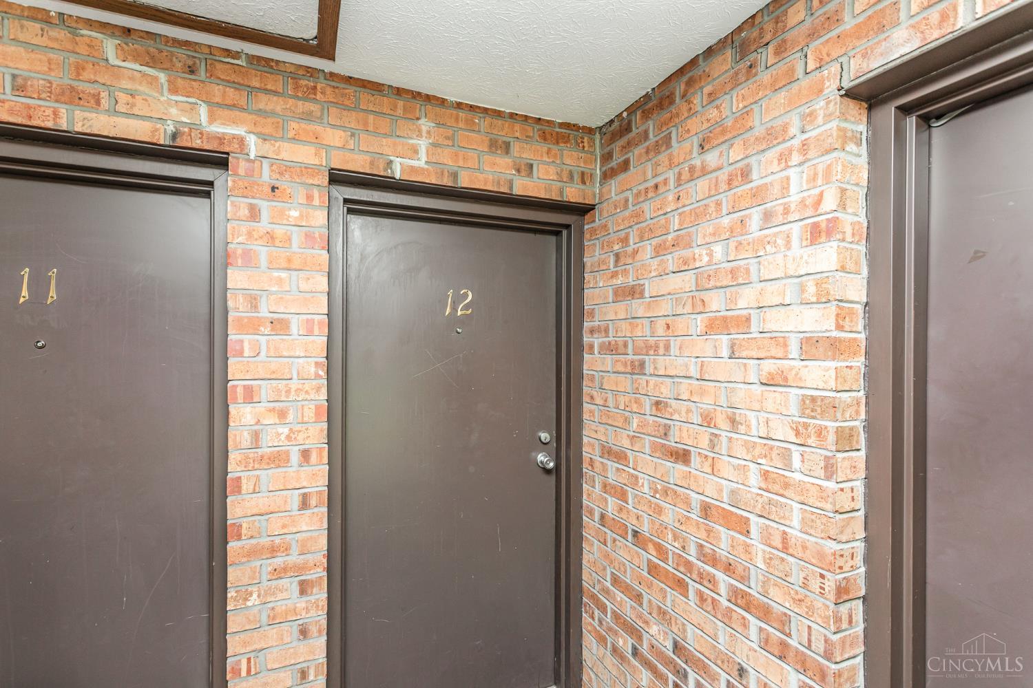 518 Riddle Road #12, Cincinnati, OH, 45220 — photo 2